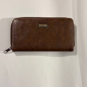 Rosetti Brown Zipper Wallet